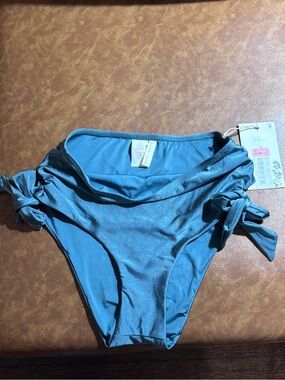 NWT Gibson Latimer Bikini mix and match set